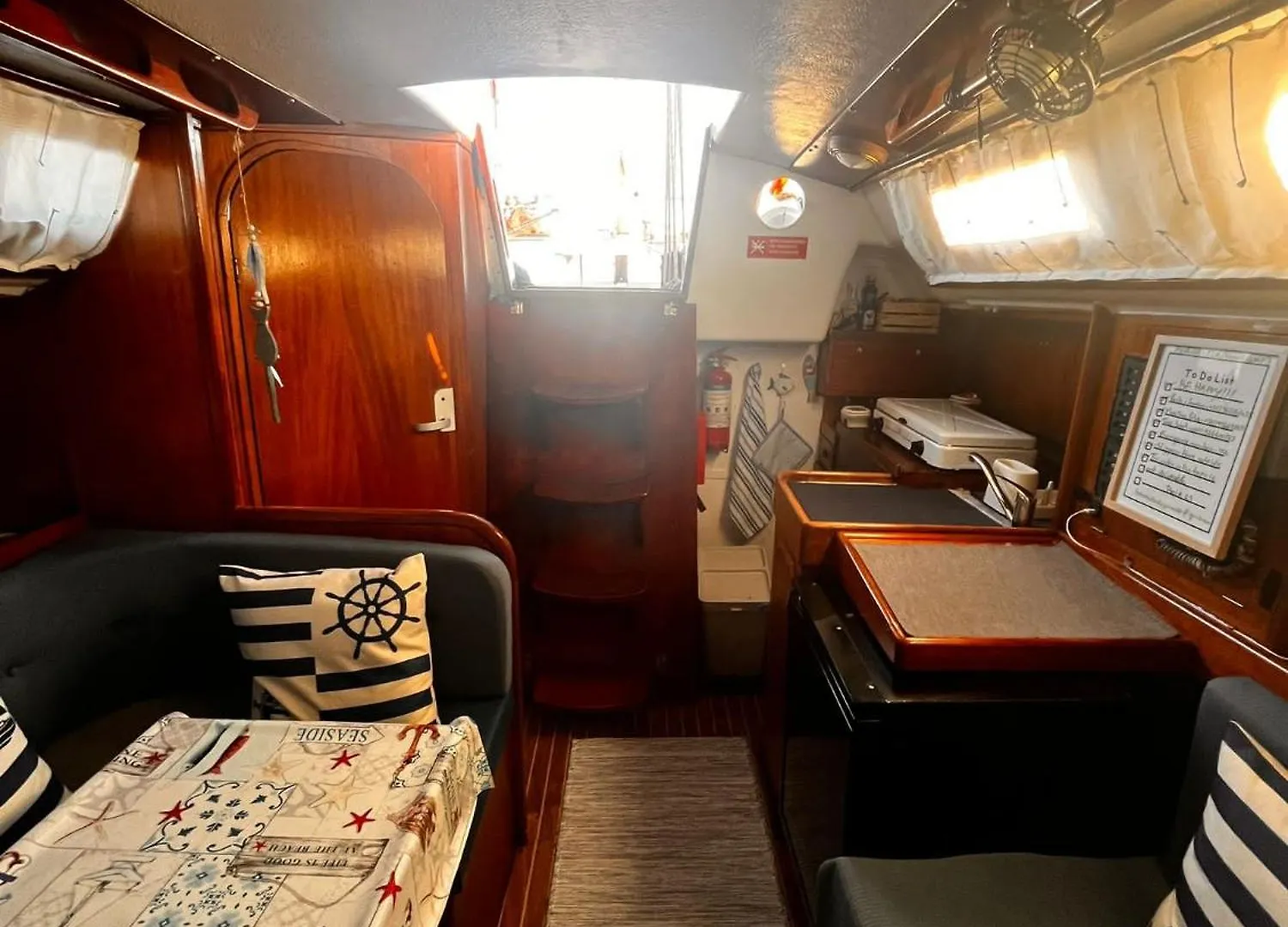 Botel Houseboat - Faro In Ria Formosa Hotel